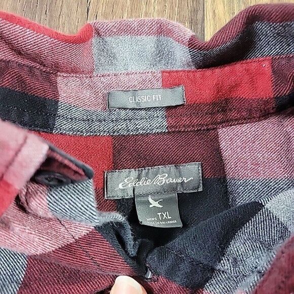 Eddie Bauer Flannel Shirt Mens Tall XL Red Black Gray Classic Button Down Plaid - Picture 2 of 7